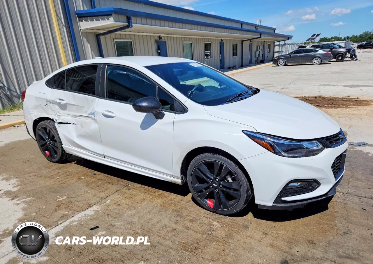 2018 Chevrolet Cruze Lt VIN:1G1BE5SM7J7123447 - 4