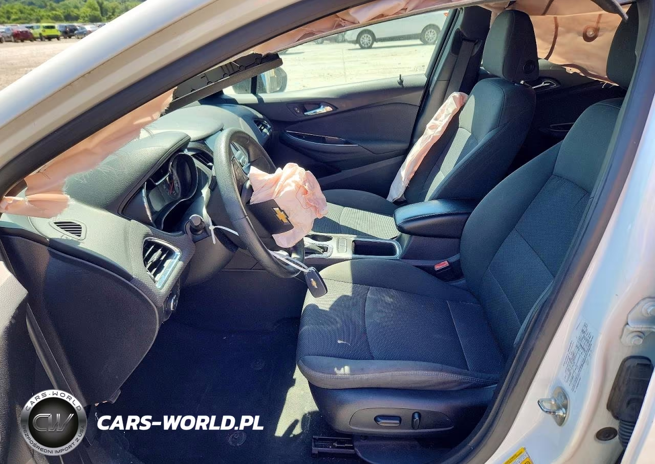 2018 Chevrolet Cruze Lt VIN:1G1BE5SM7J7123447 - 7