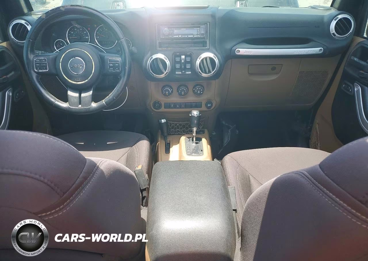 2016 Jeep Wrangler Unlimited Rubicon VIN:1C4BJWFG8GL102961 - 8