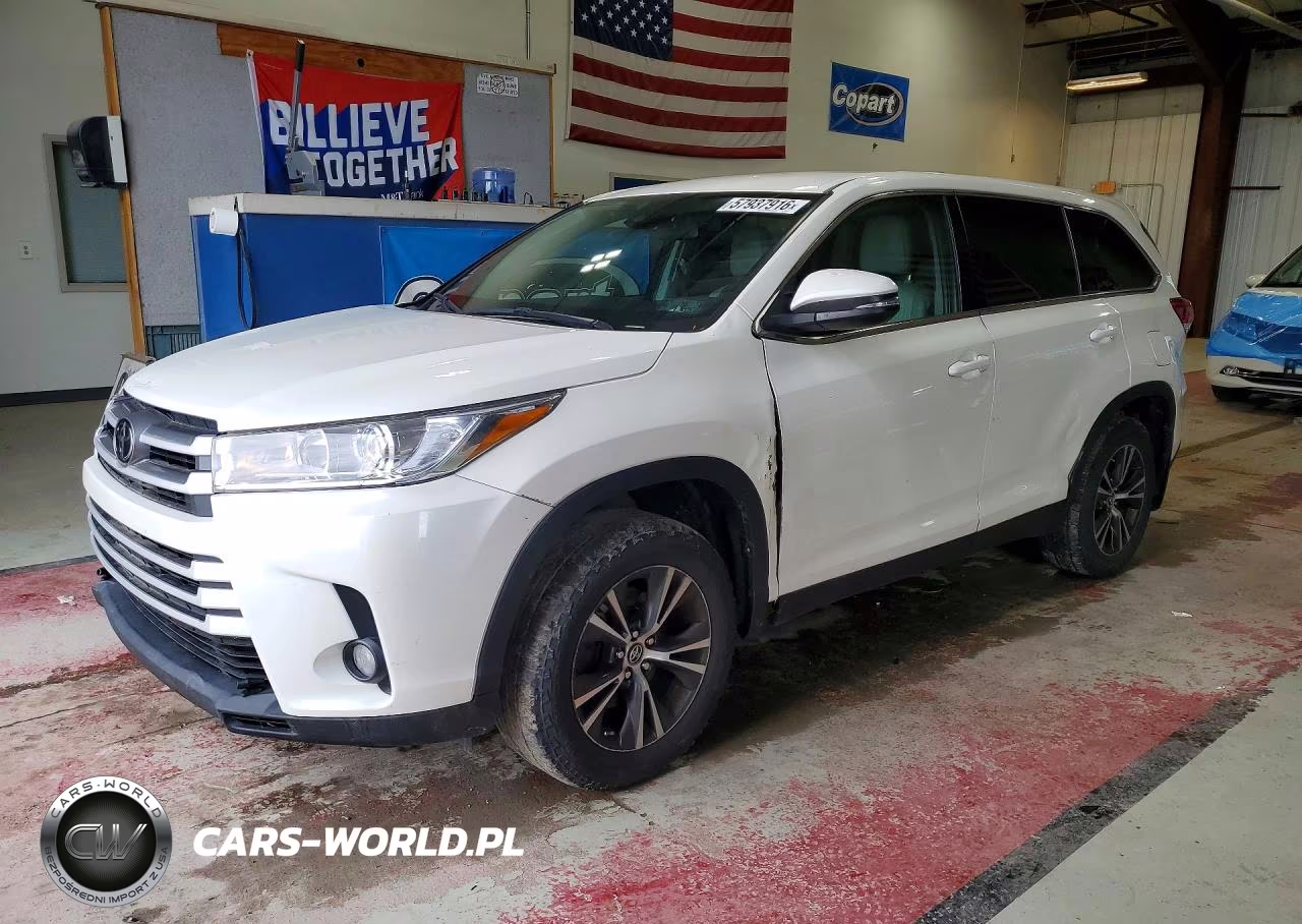 2019 Toyota Highlander Le Plus – zdjęcie 1 z 13