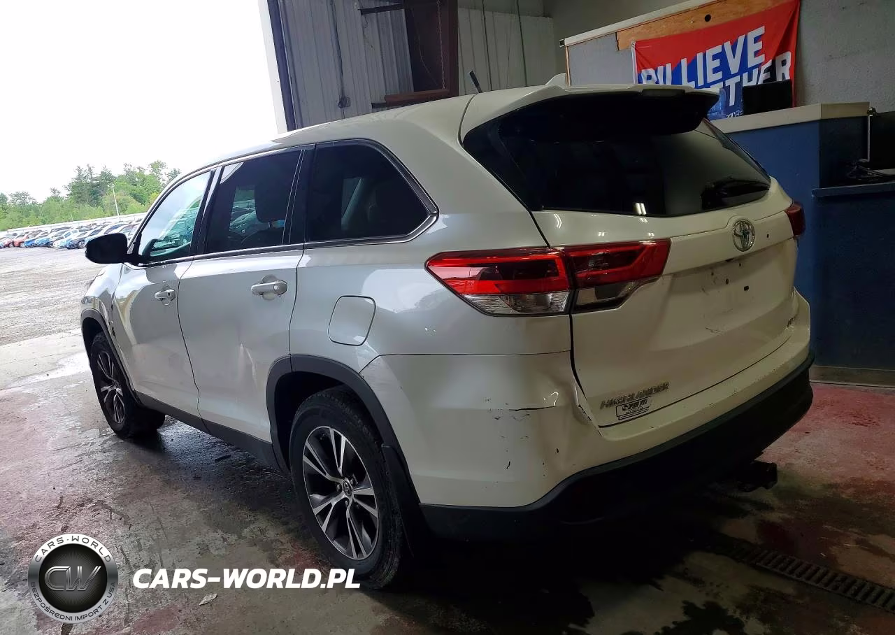 2019 Toyota Highlander Le Plus VIN:5TDBZRFH2KS996496 - 2