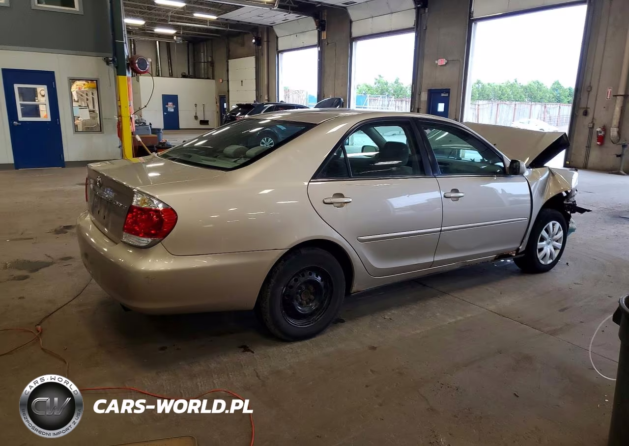 2006 Toyota Camry Le VIN:4T1BE32KX6U139947 - 3