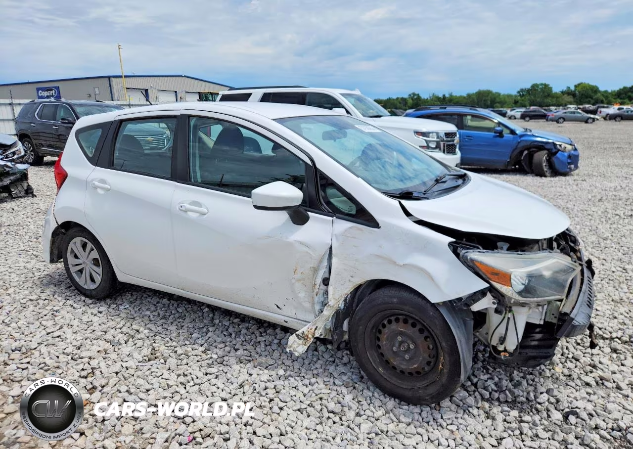 2017 Nissan Versa Note S Plus VIN:3N1CE2CP9HL372280 - 4