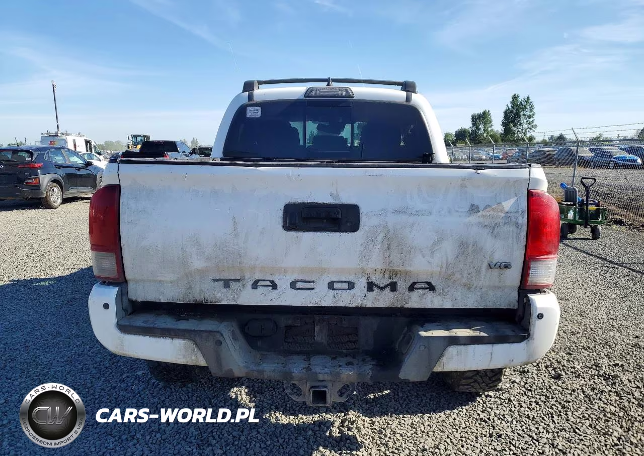 2018 Toyota Tacoma Trd Off-Road VIN:3TMCZ5AN3JM186884 - 6