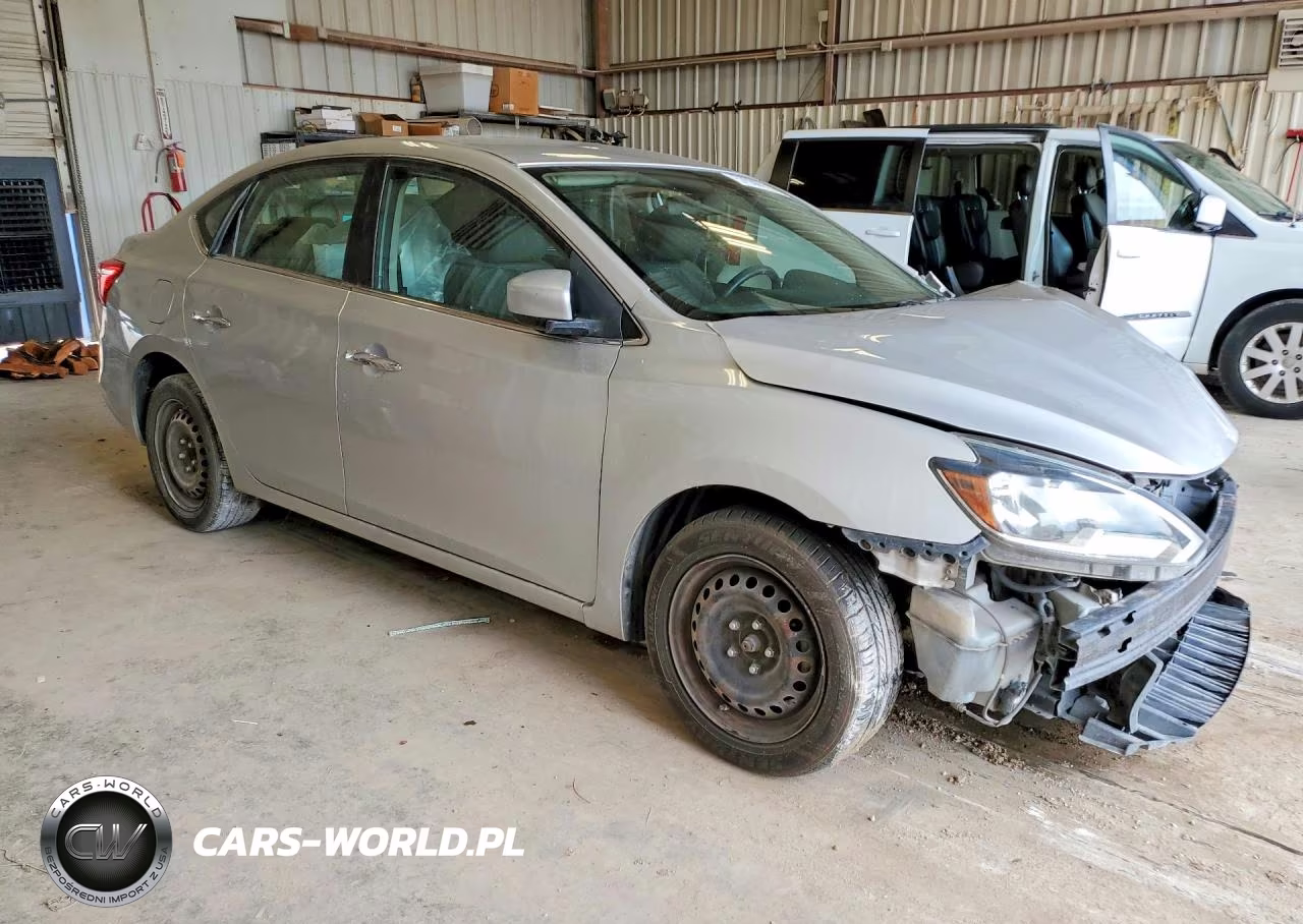 2016 Nissan Sentra S VIN:3N1AB7AP9GY264968 - 4
