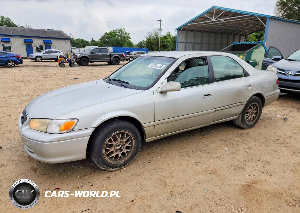 2000 Toyota Camry Le – zdjęcie 1 z 12