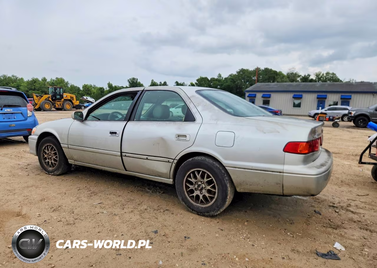 2000 Toyota Camry Le VIN:4T1BF28K4YU097003 - 2
