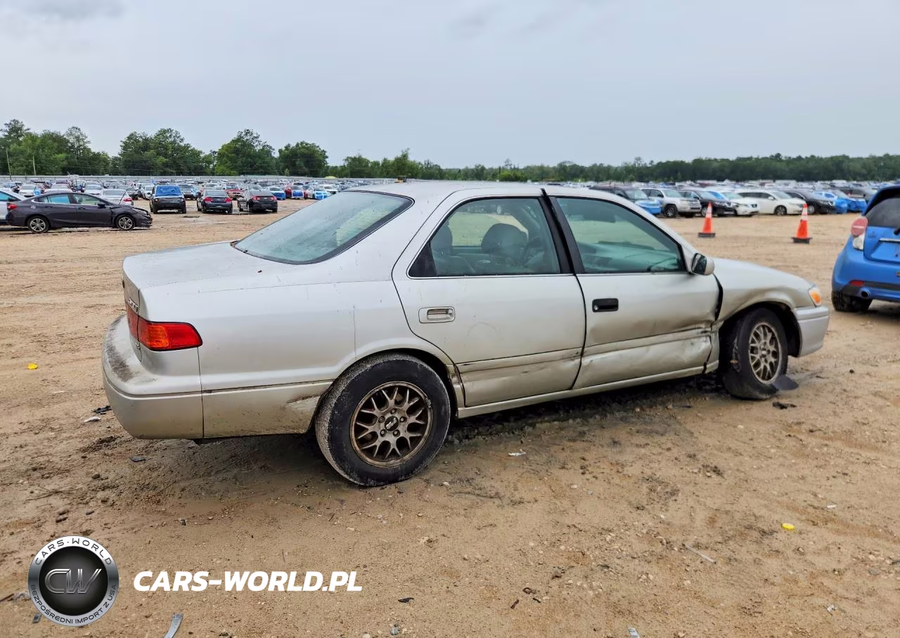 2000 Toyota Camry Le VIN:4T1BF28K4YU097003 - 3