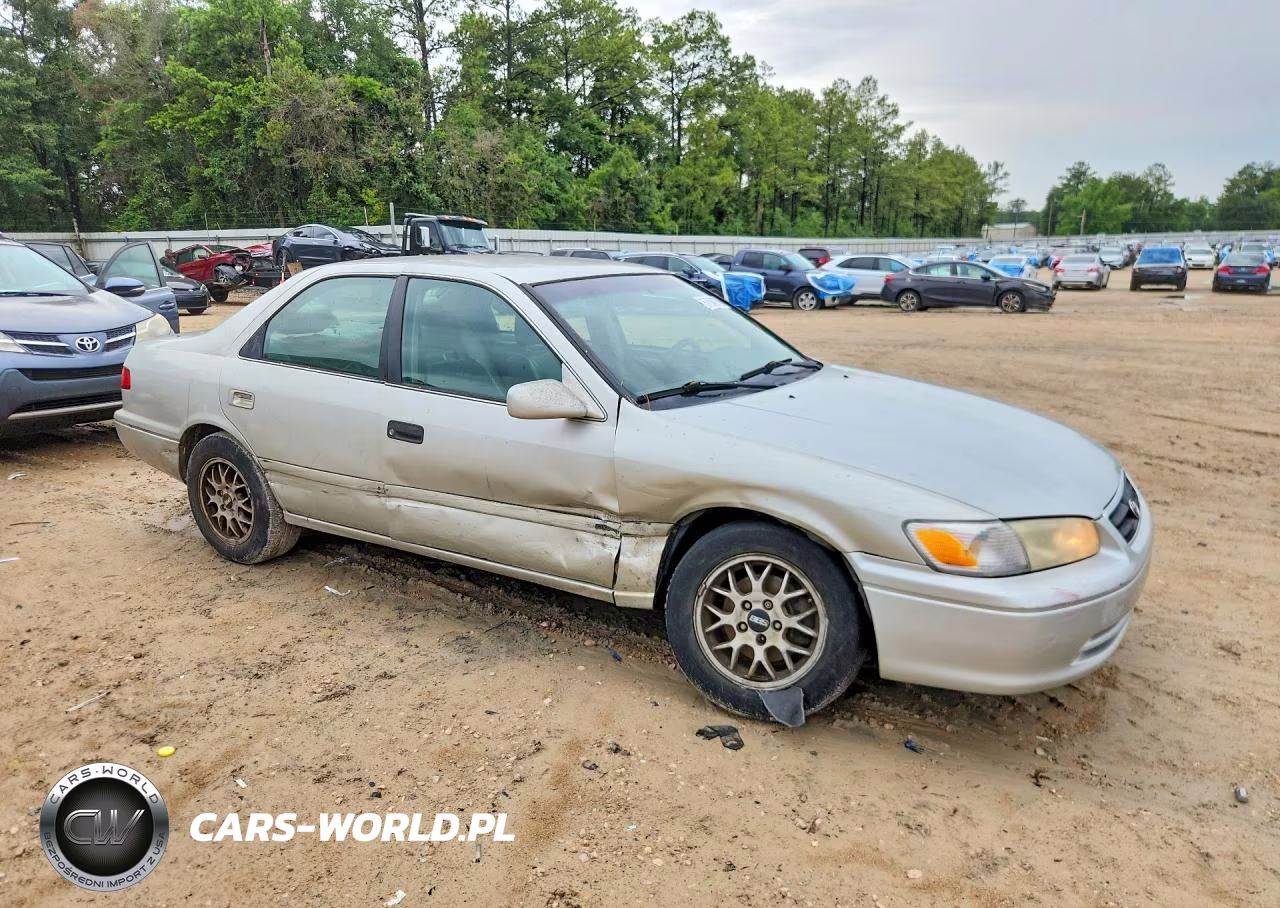 2000 Toyota Camry Le VIN:4T1BF28K4YU097003 - 4