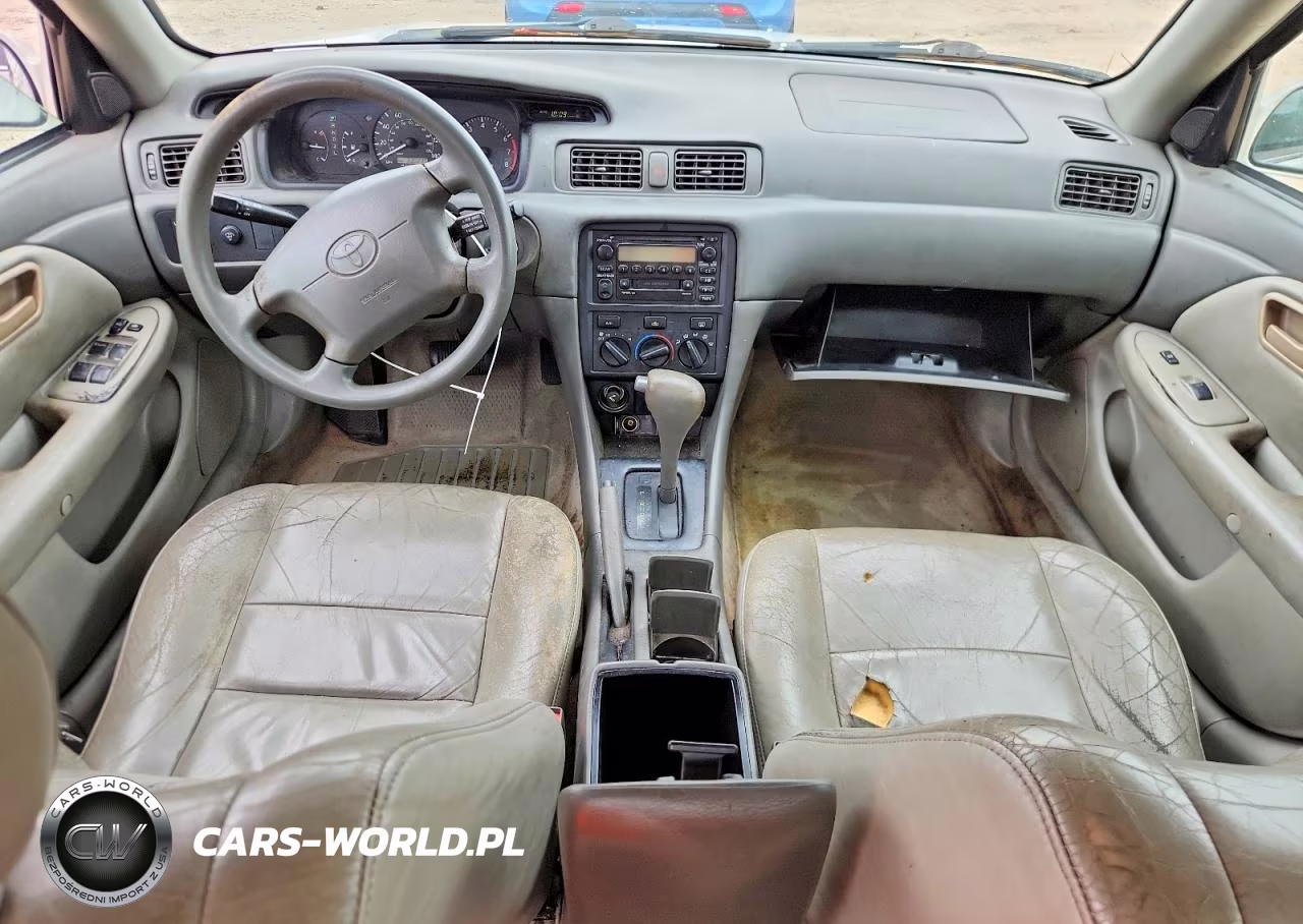2000 Toyota Camry Le VIN:4T1BF28K4YU097003 - 8