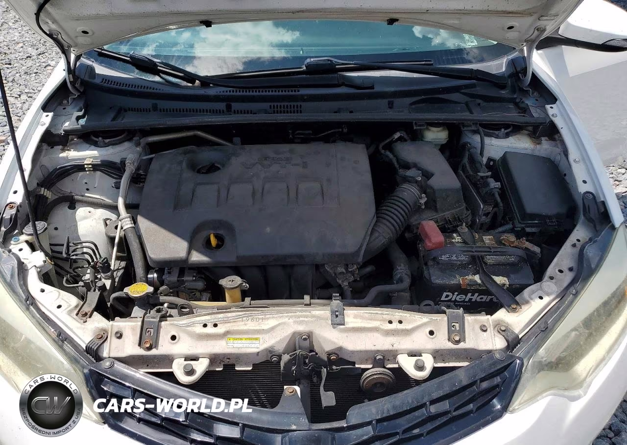 2015 Toyota Corolla S Plus VIN:2T1BURHE1FC395502 - 11