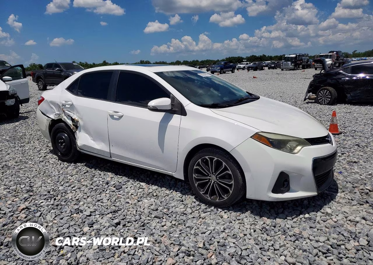 2015 Toyota Corolla S Plus VIN:2T1BURHE1FC395502 - 4