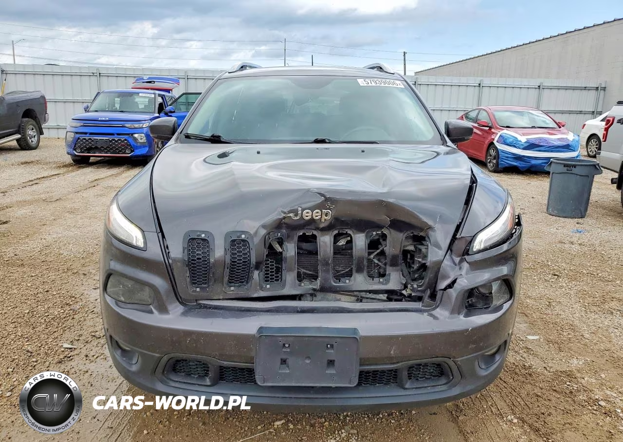 2016 Jeep Cherokee Latitude VIN:1C4PJLCB7GW291176 - 5