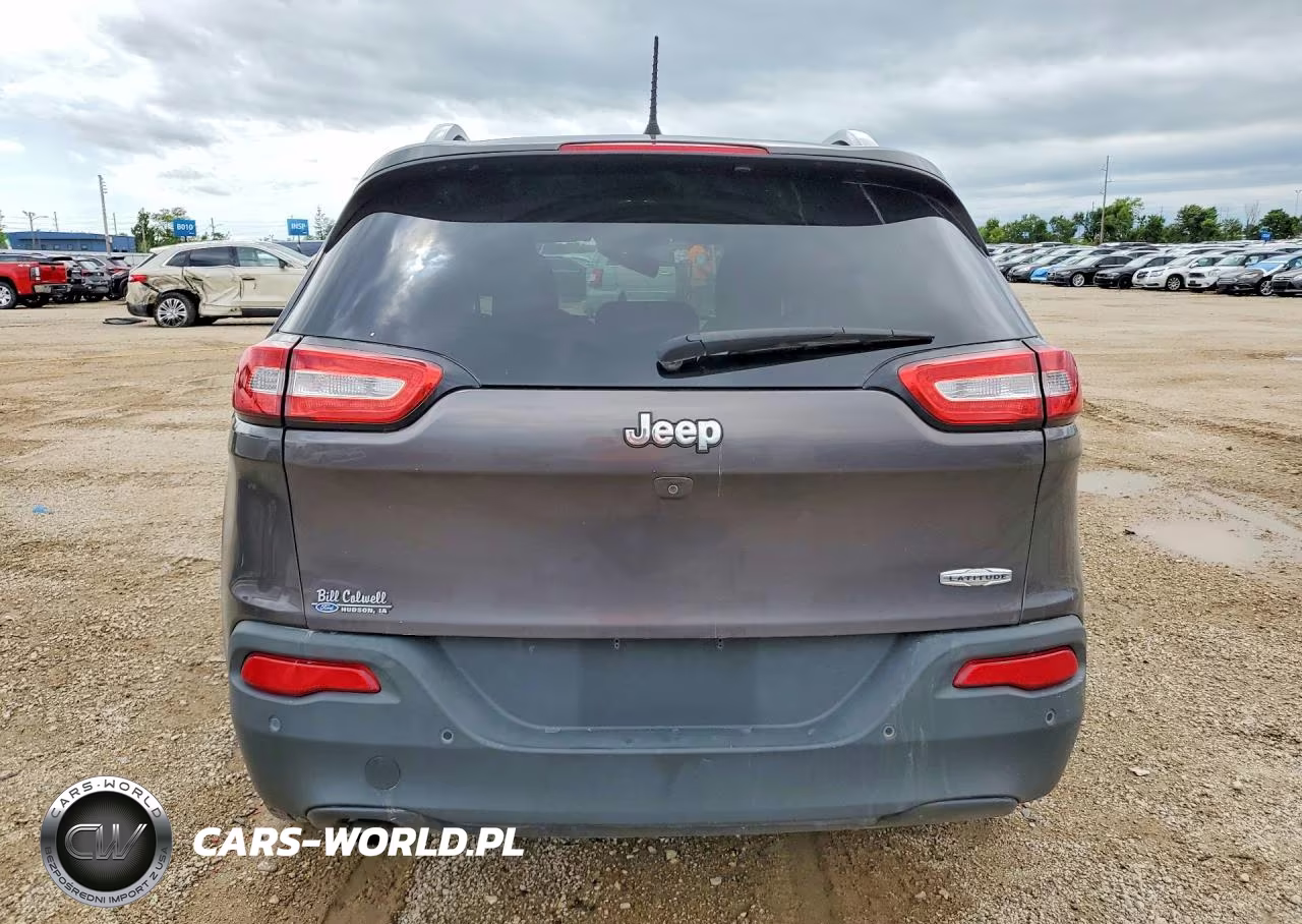 2016 Jeep Cherokee Latitude VIN:1C4PJLCB7GW291176 - 6