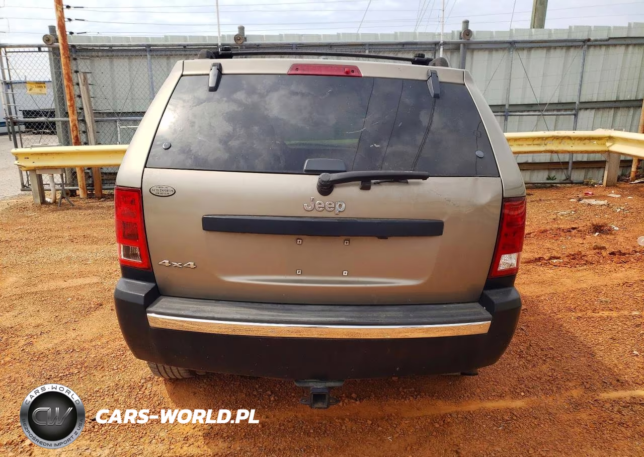 2005 Jeep Grand Cherokee Laredo VIN:1J8HR48N45C690690 - 6