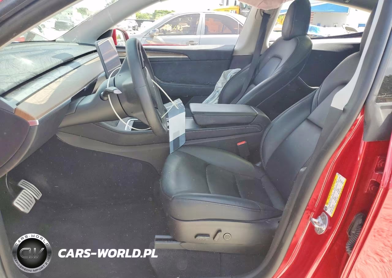 2023 Tesla Model Y VIN:7SAYGDEF6PF585930 - 7