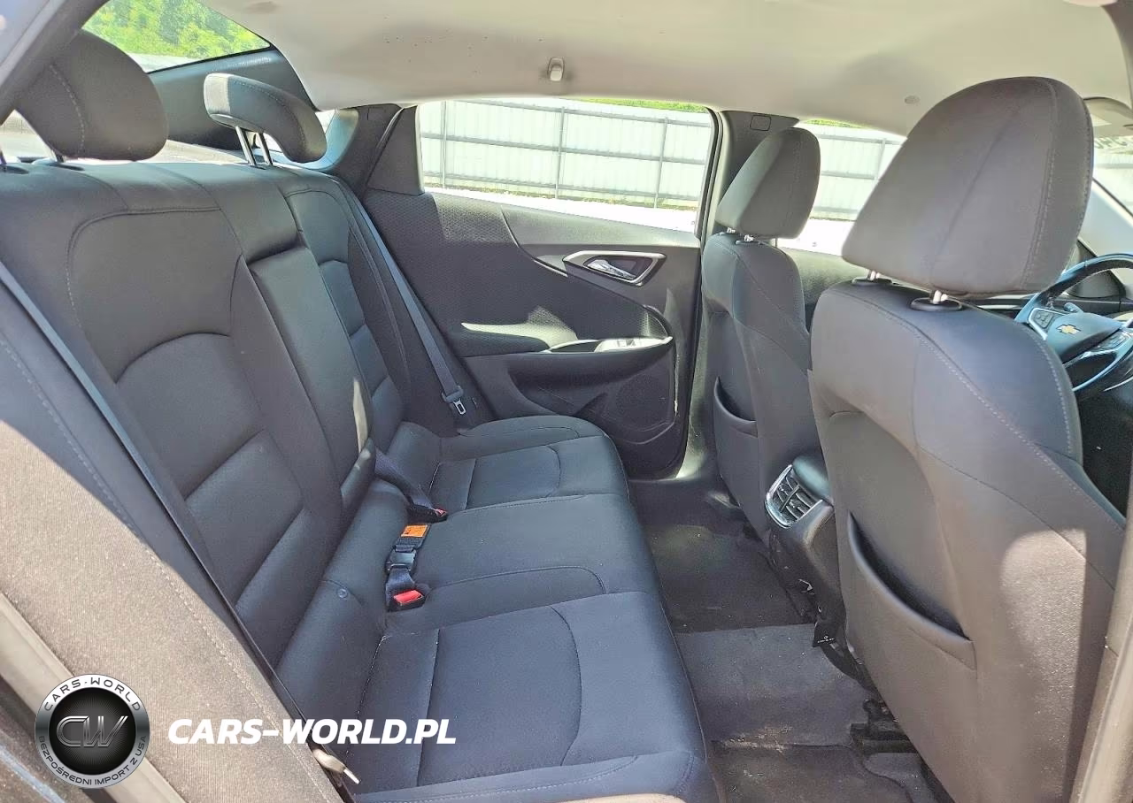 2018 Chevrolet Malibu Lt VIN:1G1ZD5STXJF270764 - 10