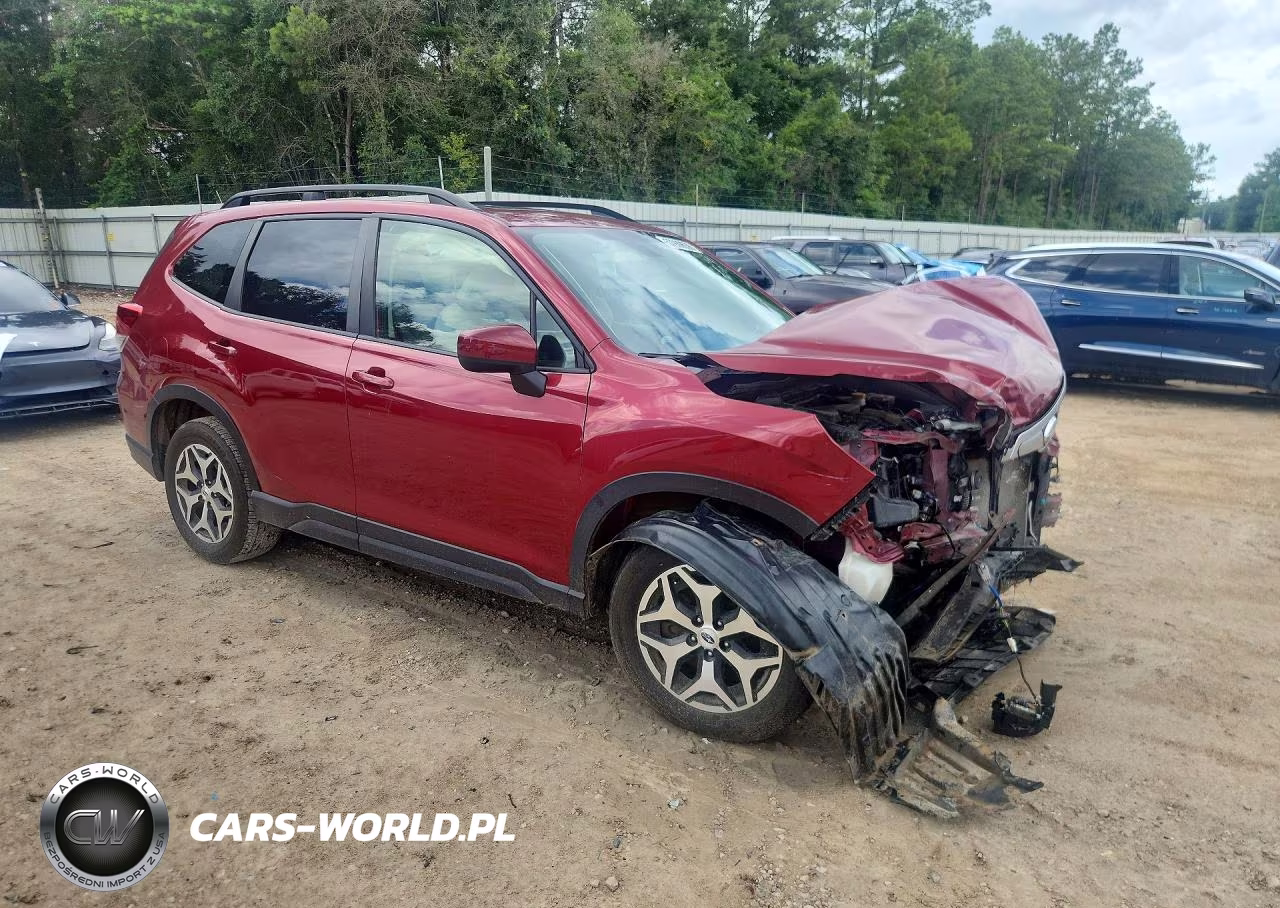 2019 Subaru Forester Premium VIN:JF2SKAGC2KH561766 - 4