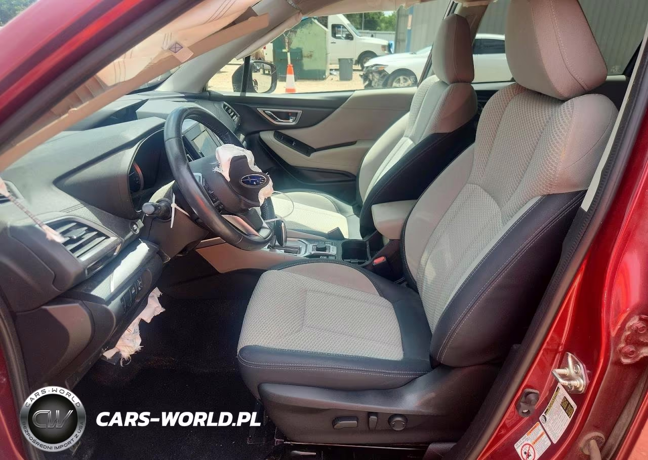 2019 Subaru Forester Premium VIN:JF2SKAGC2KH561766 - 7