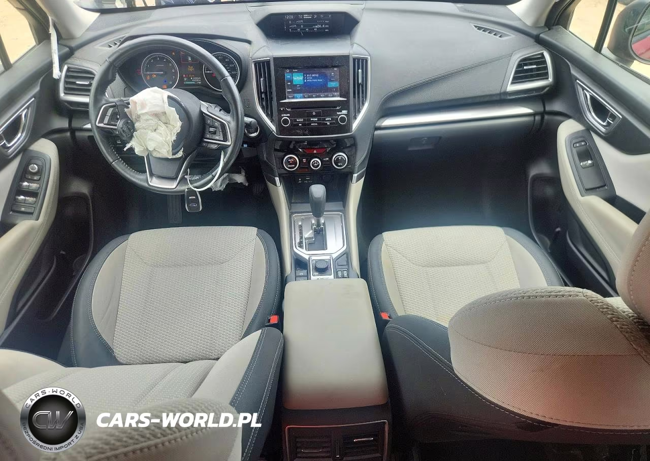 2019 Subaru Forester Premium VIN:JF2SKAGC2KH561766 - 8