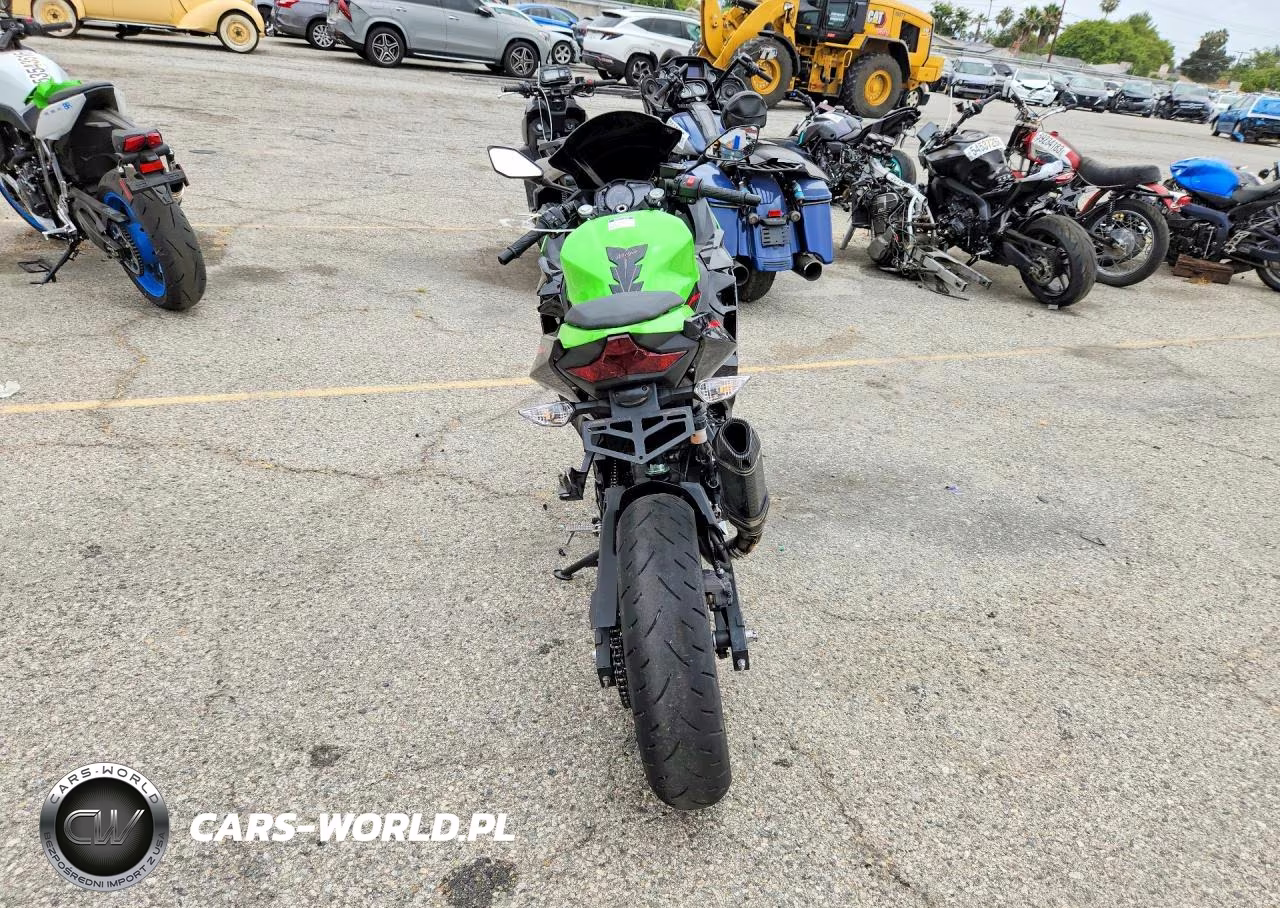 2022 Kawasaki Ex400 VIN:JKAEXKG16NDAH2695 - 4