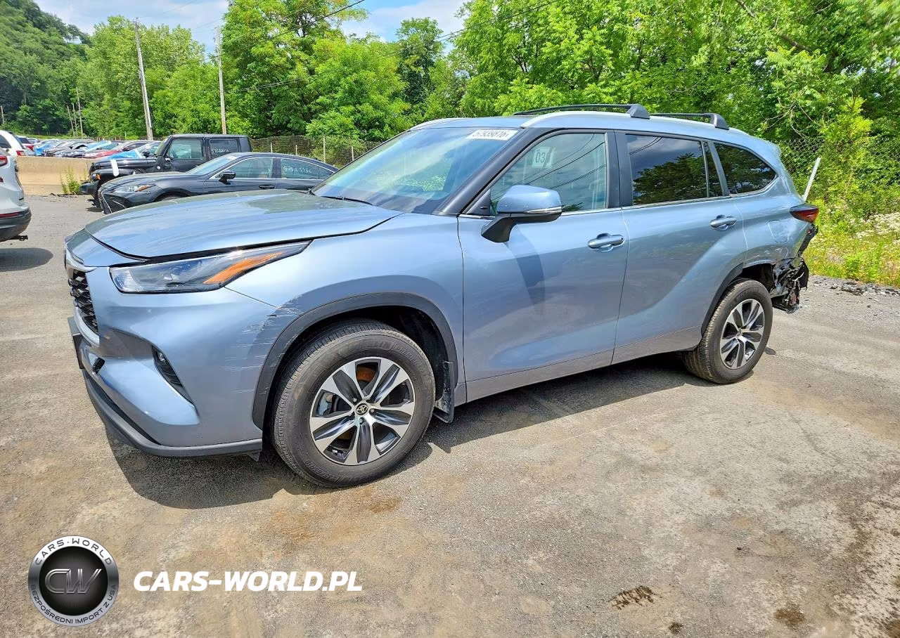 2024 Toyota Highlander Xle – zdjęcie 1 z 13