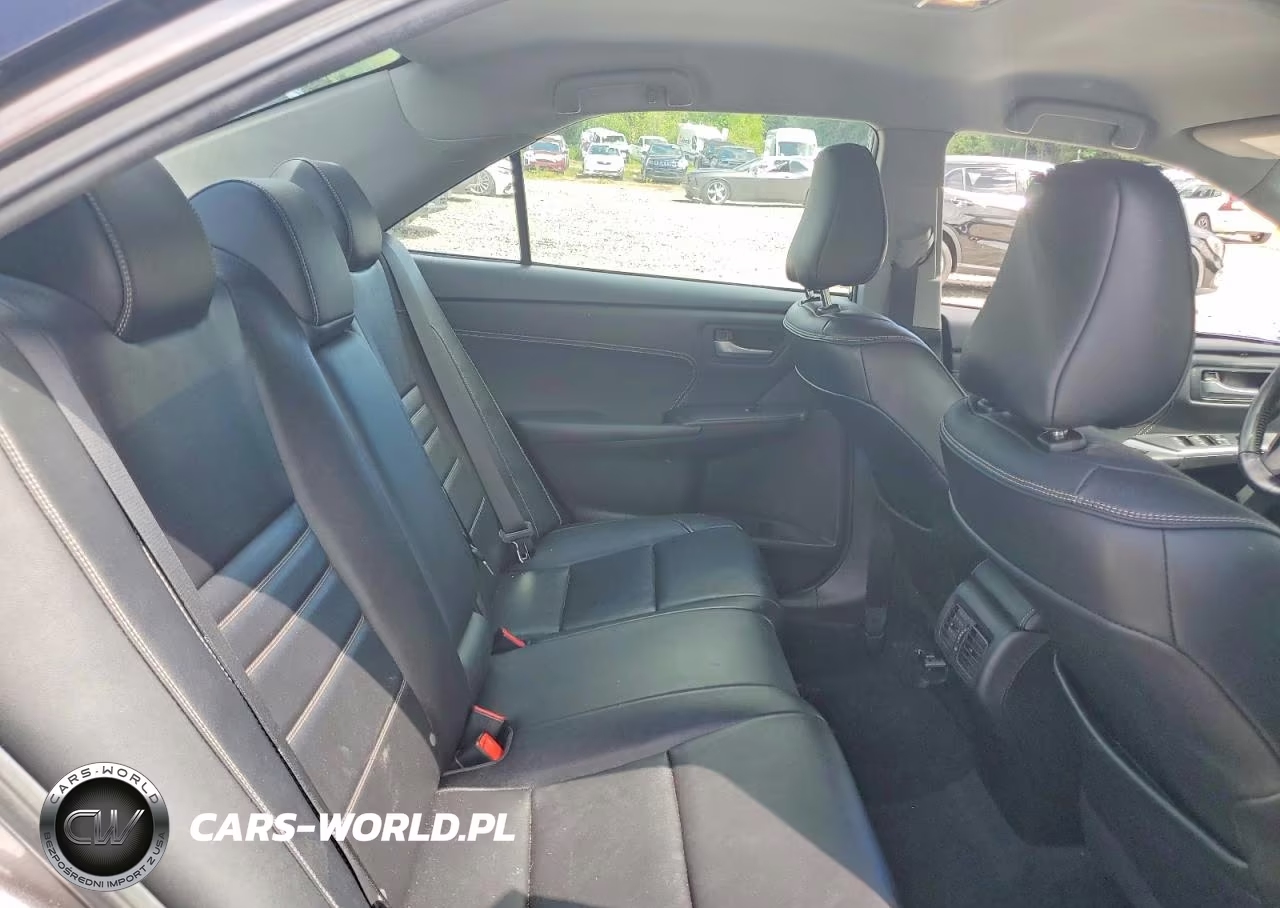2015 Toyota Camry Xle VIN:4T4BF1FK4FR495358 - 10