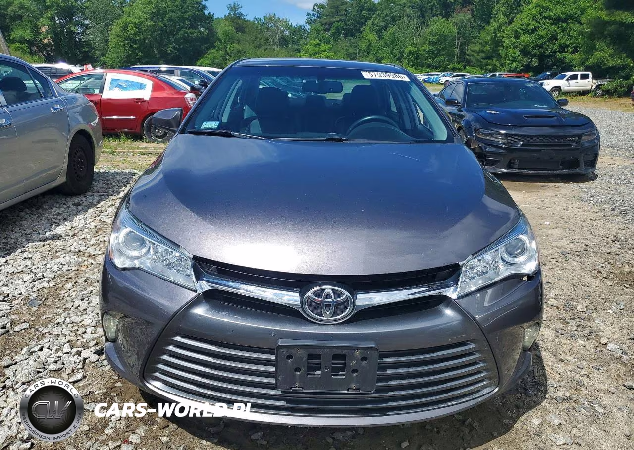 2015 Toyota Camry Xle VIN:4T4BF1FK4FR495358 - 5