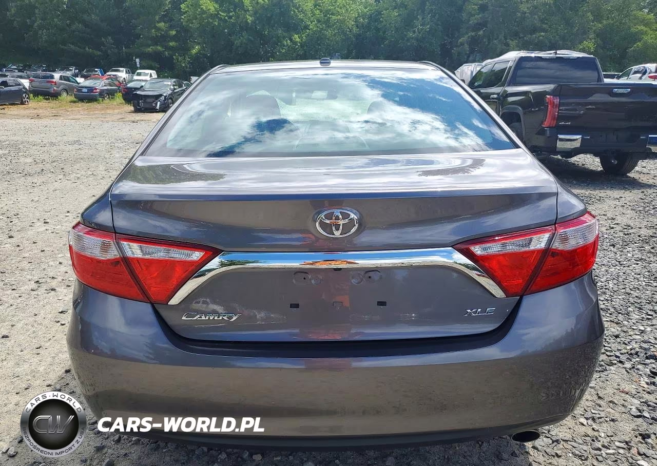 2015 Toyota Camry Xle VIN:4T4BF1FK4FR495358 - 6