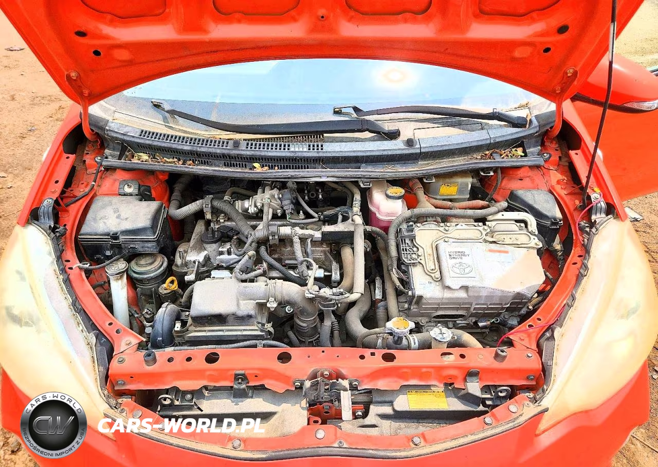 2012 Toyota Prius C Two VIN:JTDKDTB37C1029418 - 11