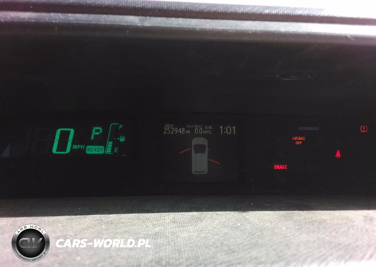 2012 Toyota Prius C Two VIN:JTDKDTB37C1029418 - 9
