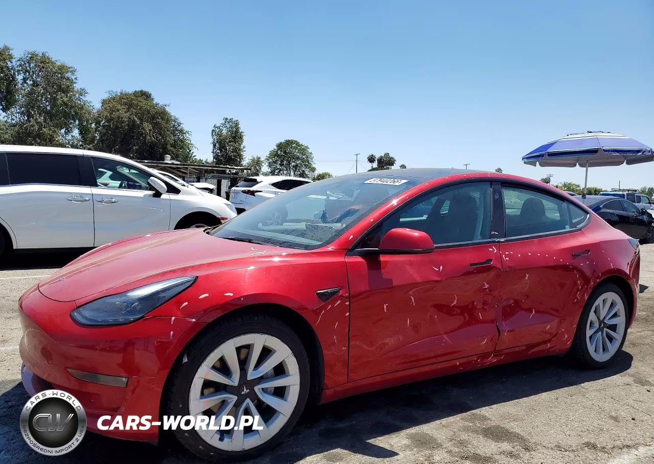 2022 Tesla Model 3 – zdjęcie 1 z 12