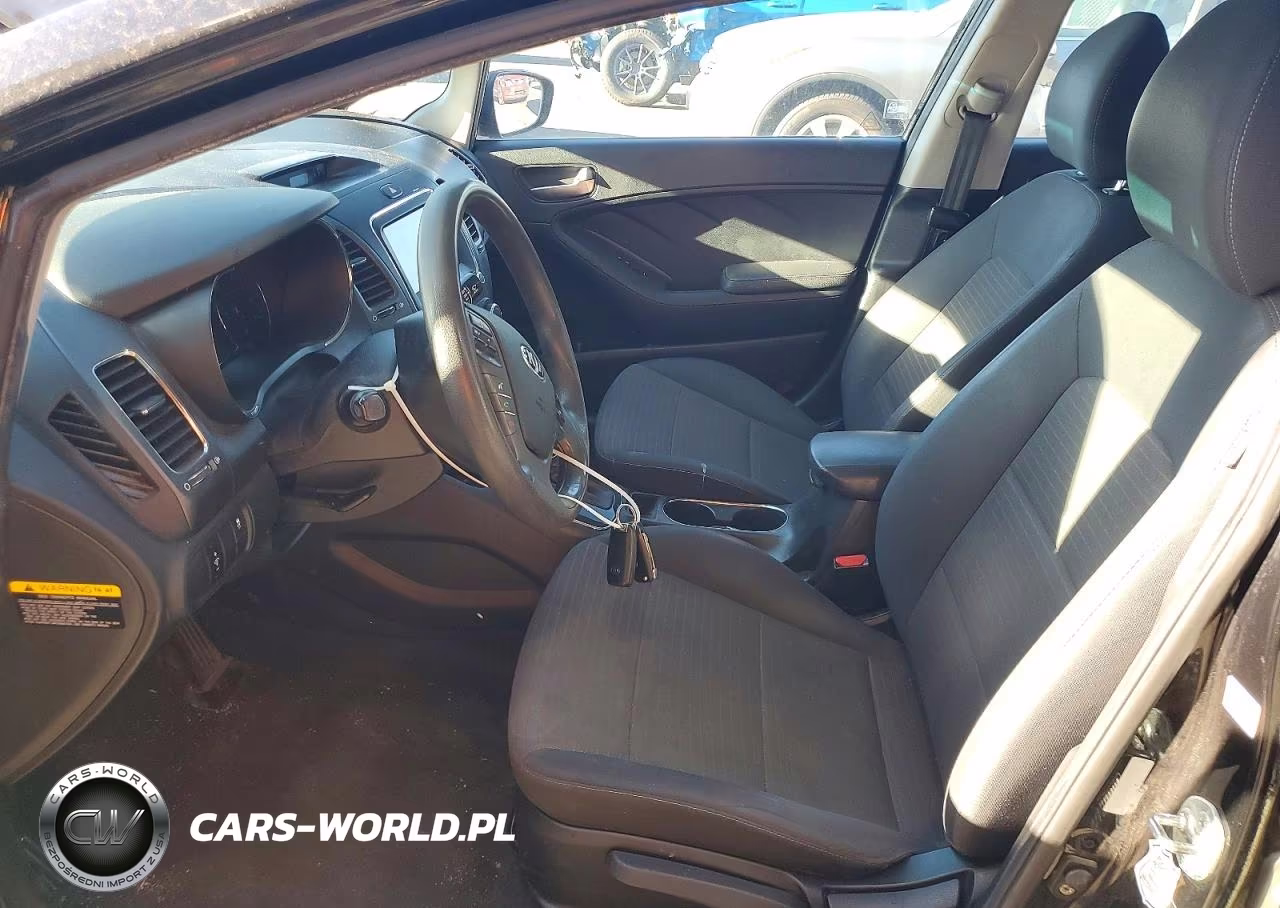 2018 Kia Forte Lx VIN:3KPFL4A76JE256897 - 7