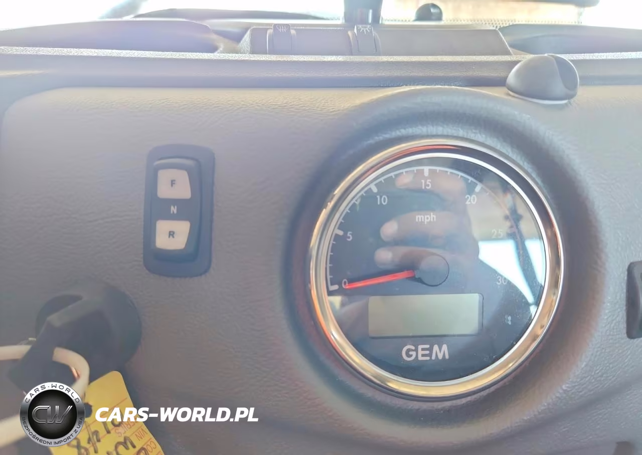 2025 Global Electric Motors E6 VIN:7SXG6AEA9S5000148 - 8