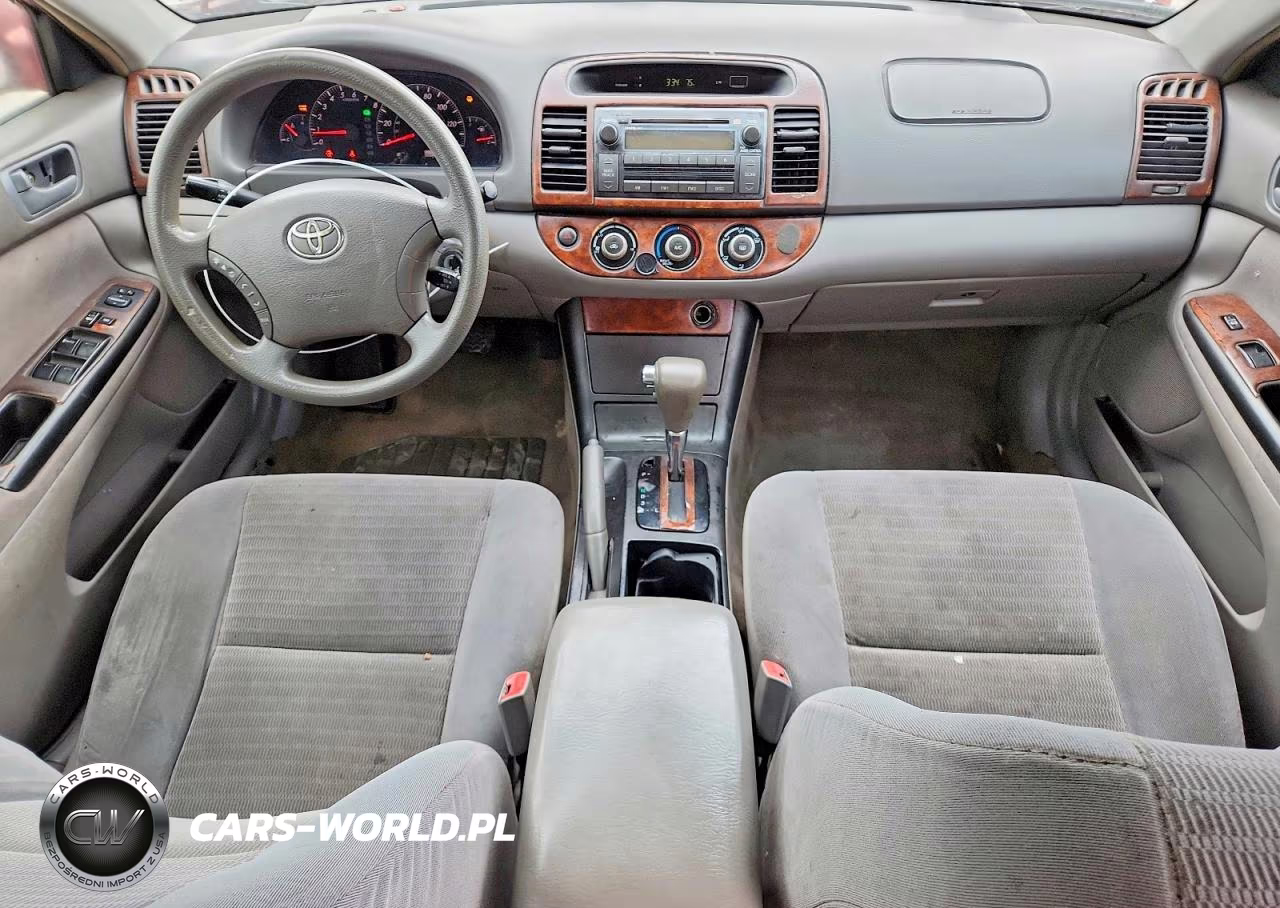 2005 Toyota Camry Le VIN:4T1BE32K75U092150 - 8