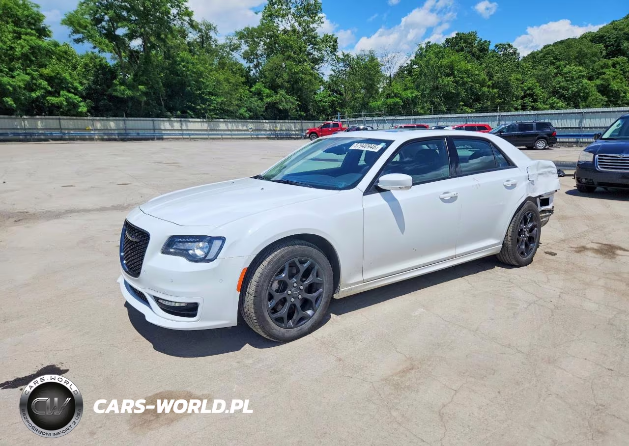 2023 Chrysler 300 Touring L – zdjęcie 1 z 13