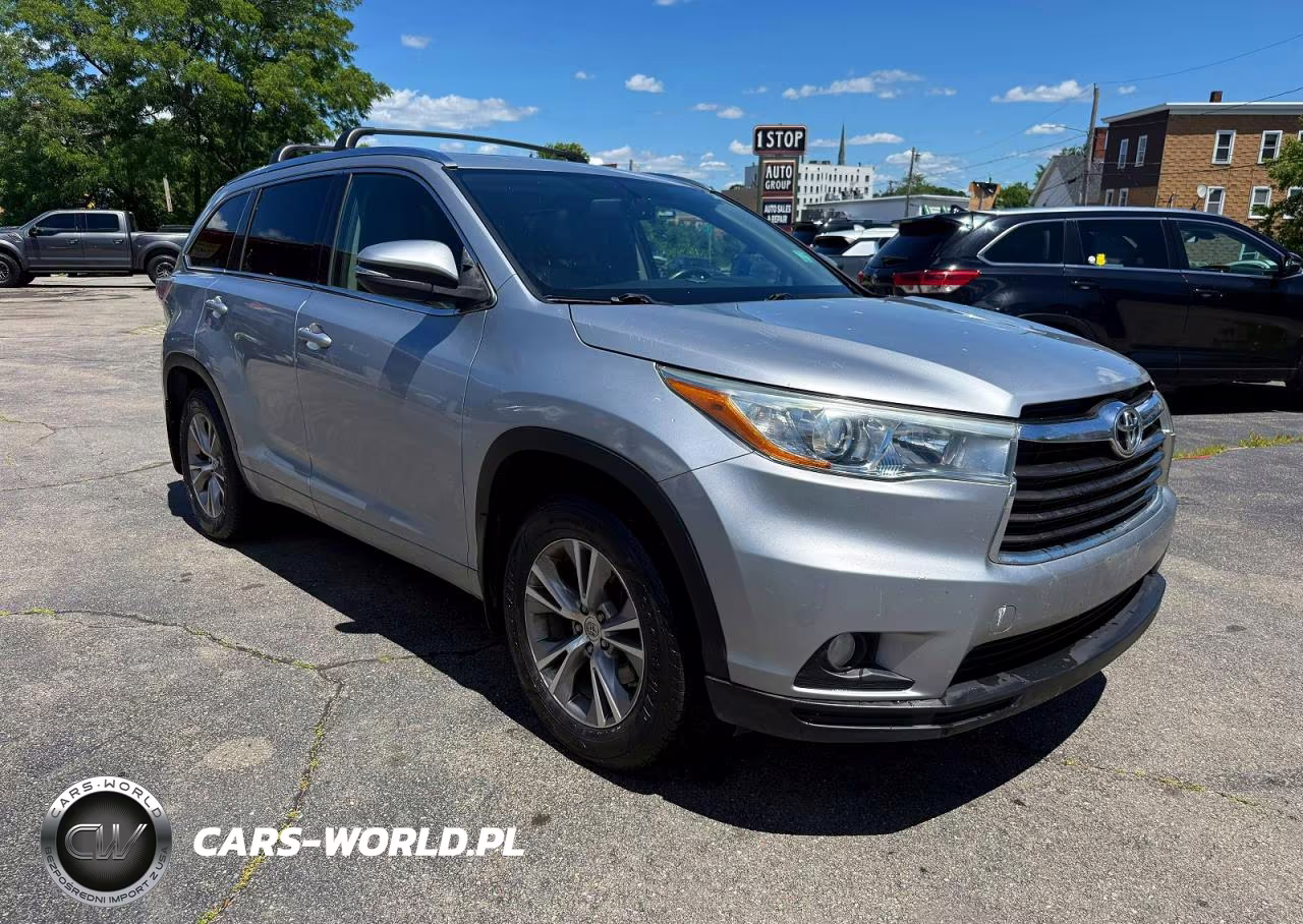 2015 Toyota Highlander Xle VIN:5TDJKRFH3FS075698 - 4