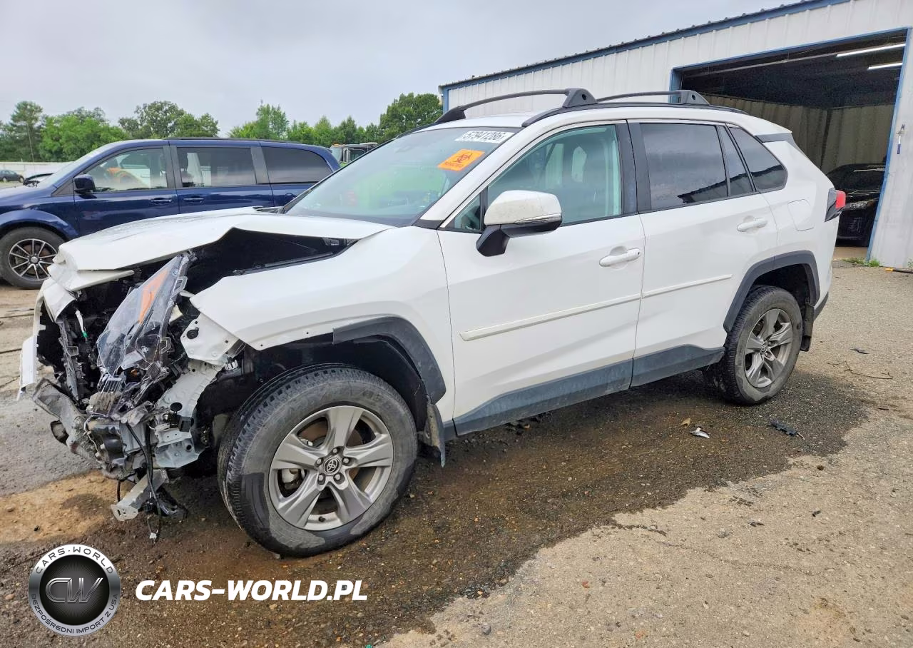 2024 Toyota Rav4 Xle – zdjęcie 1 z 14