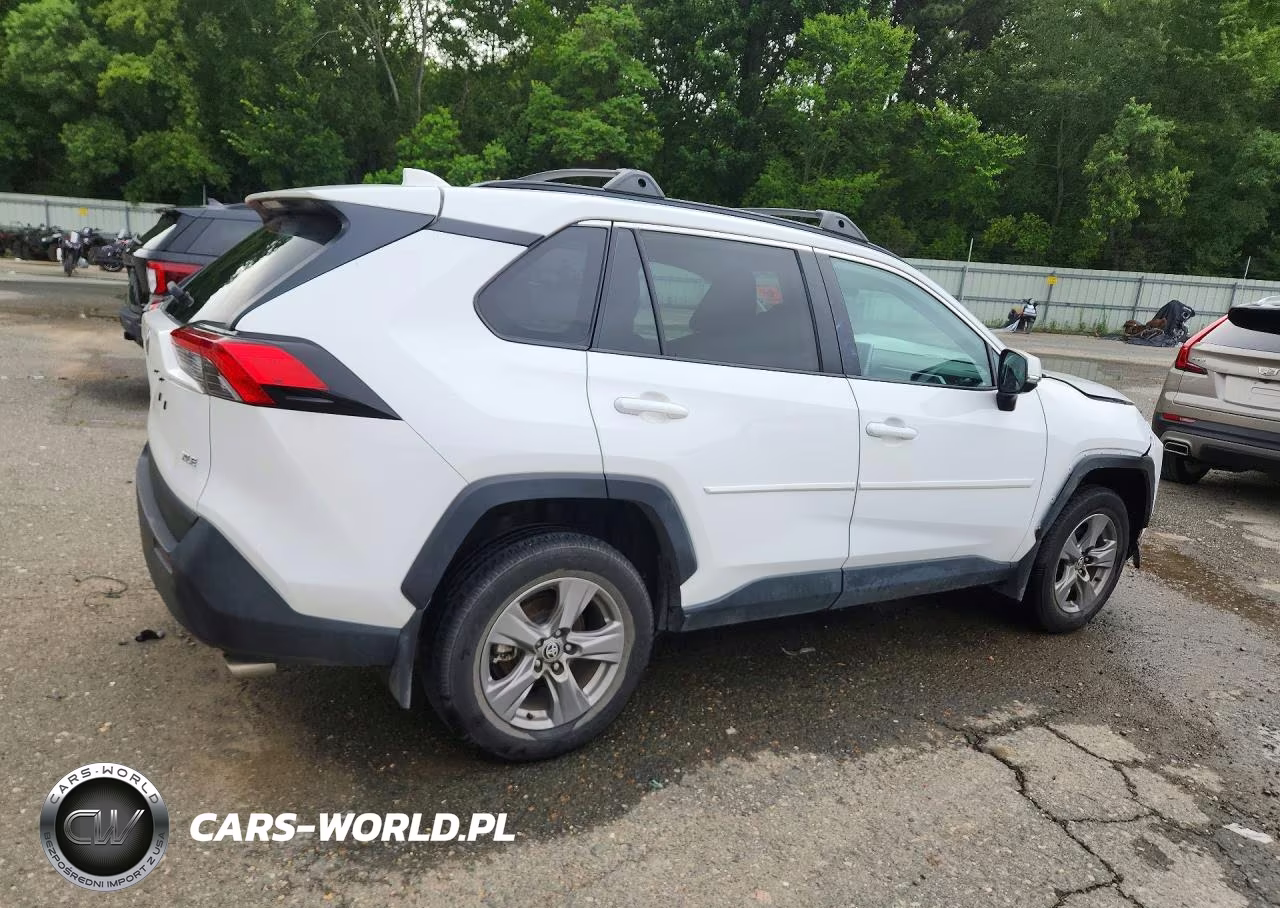 2024 Toyota Rav4 Xle VIN:2T3W1RFVXRC277313 - 3