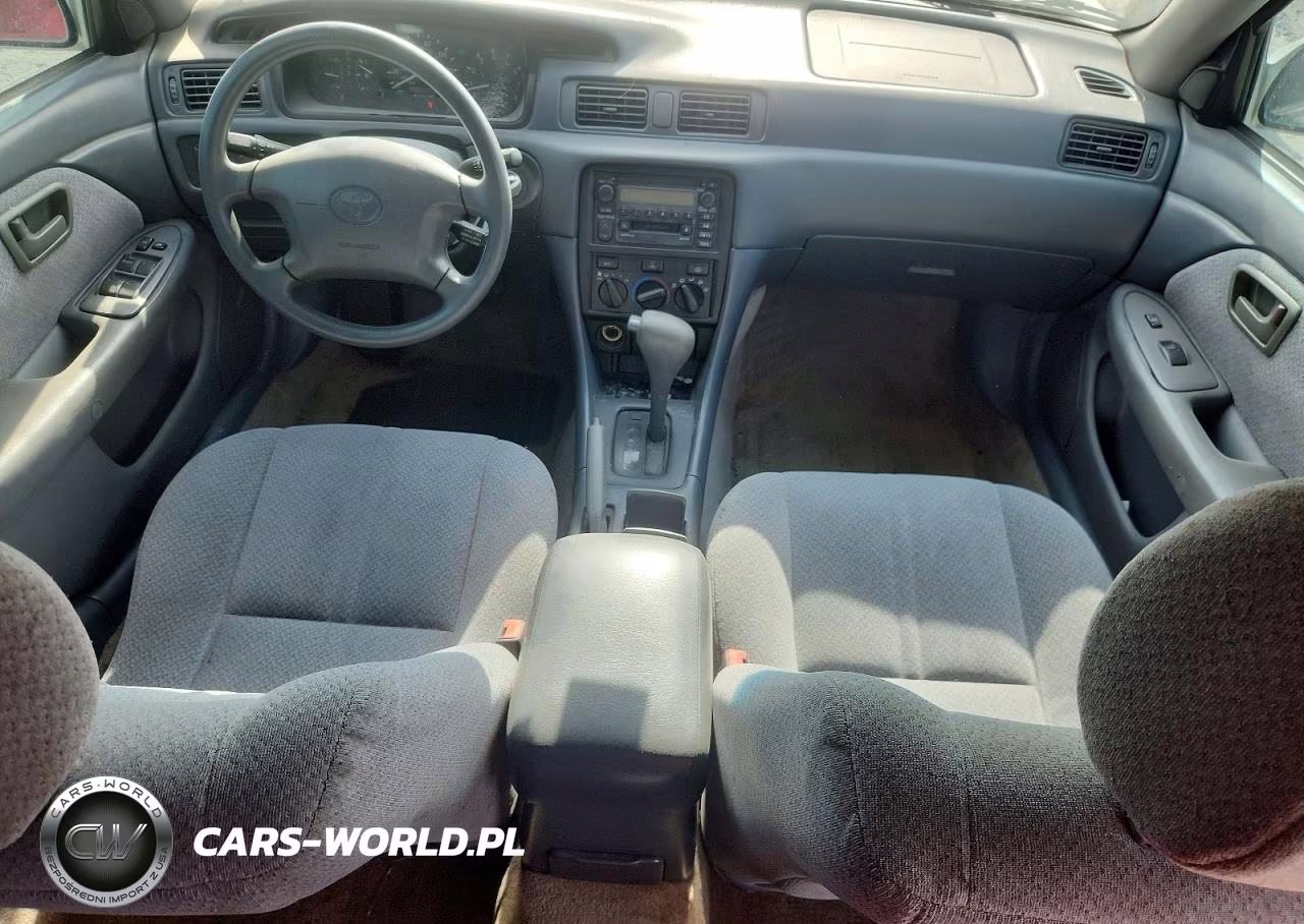 2001 Toyota Camry Le VIN:4T1BG22K31U087266 - 8