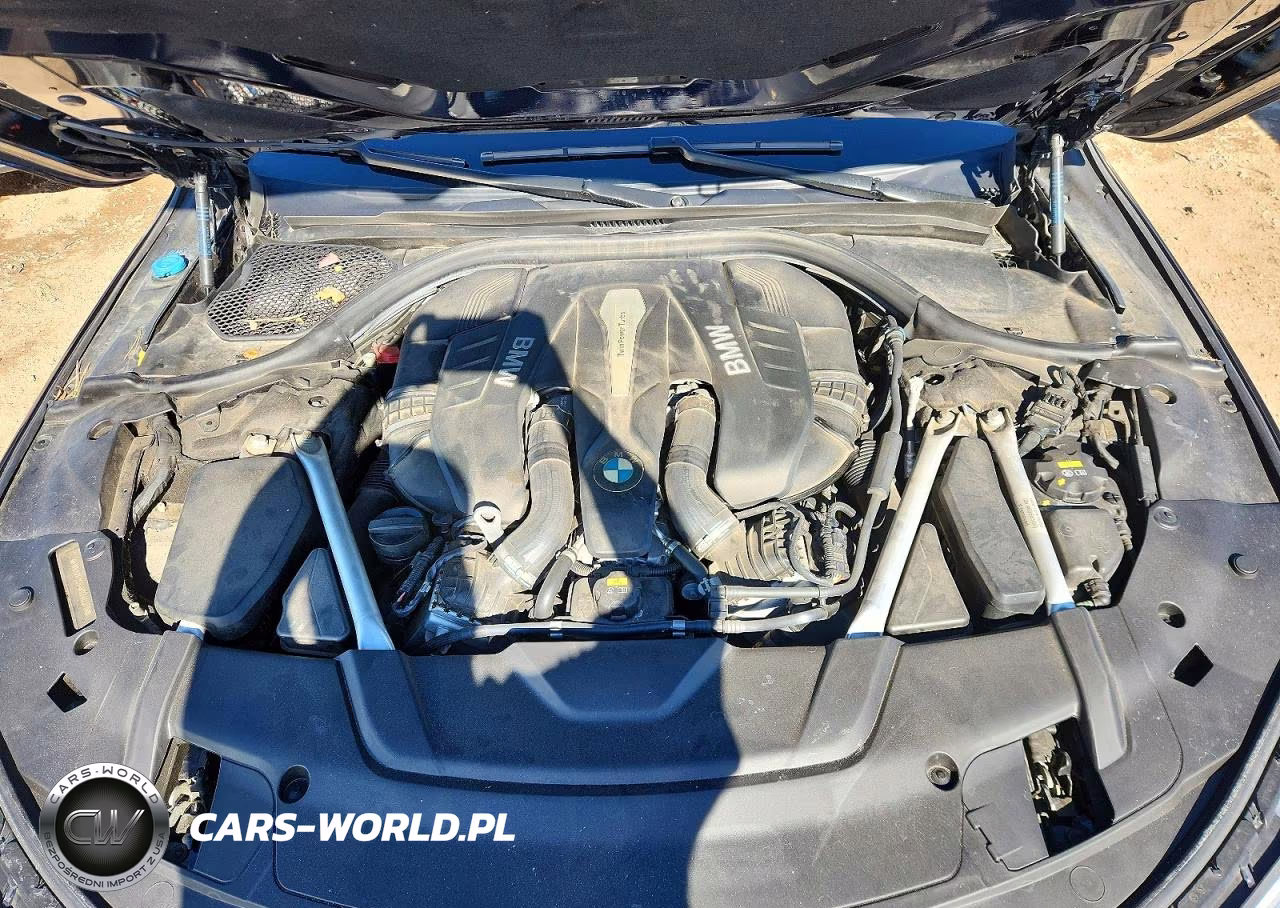 2019 BMW 750 Xi VIN:WBA7F2C54KB240379 - 11