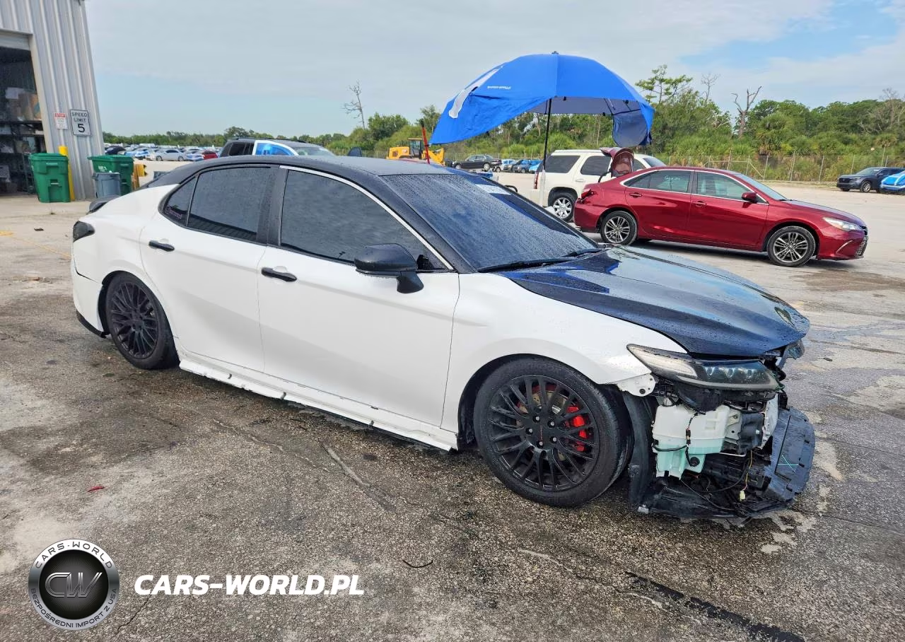 2020 Toyota Camry Se VIN:4T1G11AKXLU963322 - 4