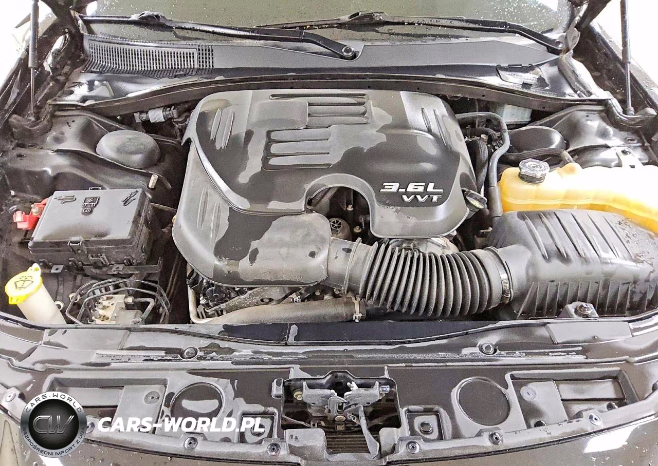 2019 Chrysler 300 Touring VIN:2C3CCAAG4KH634307 - 11