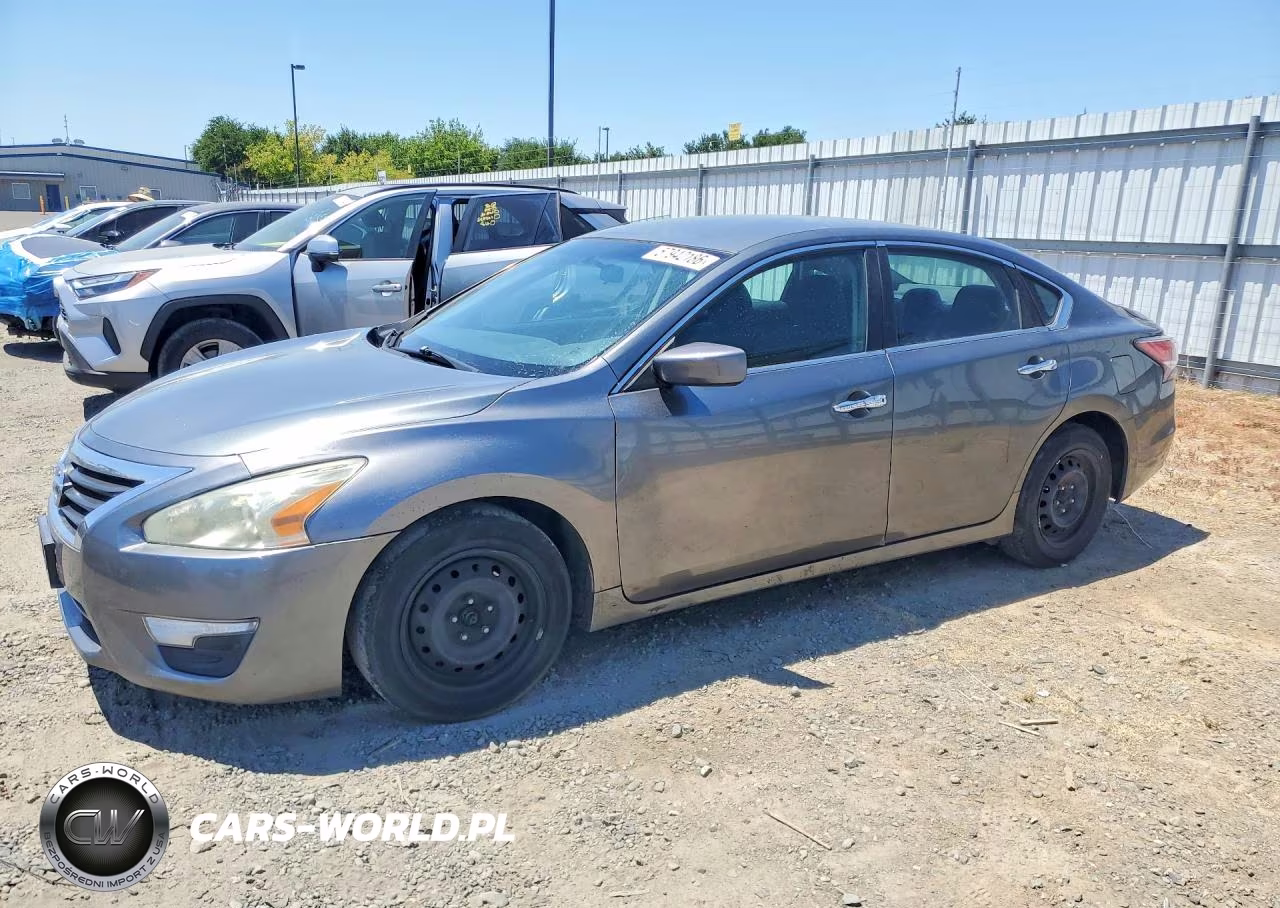 2015 Nissan Altima 2.5 S – zdjęcie 1 z 12