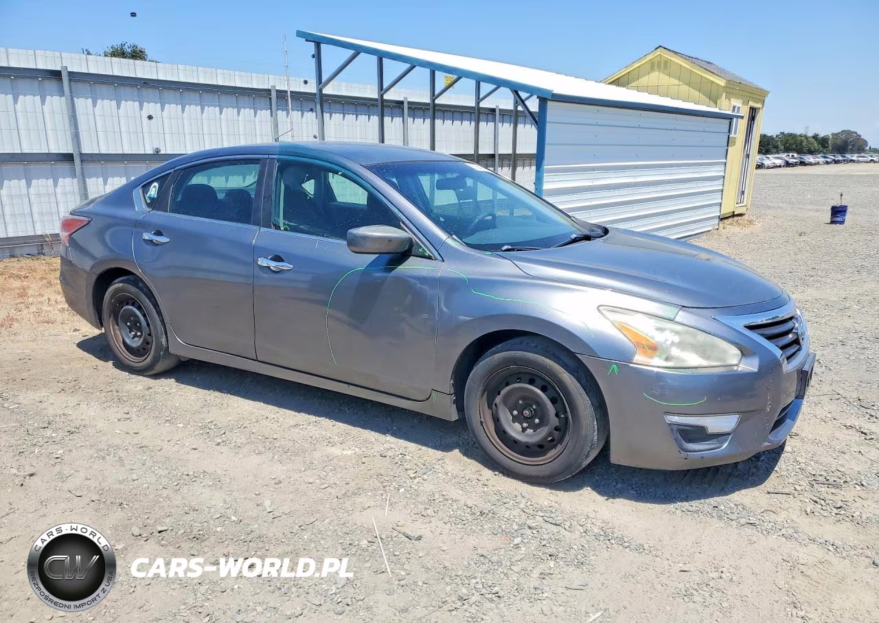 2015 Nissan Altima 2.5 S VIN:1N4AL3AP3FN356047 - 4