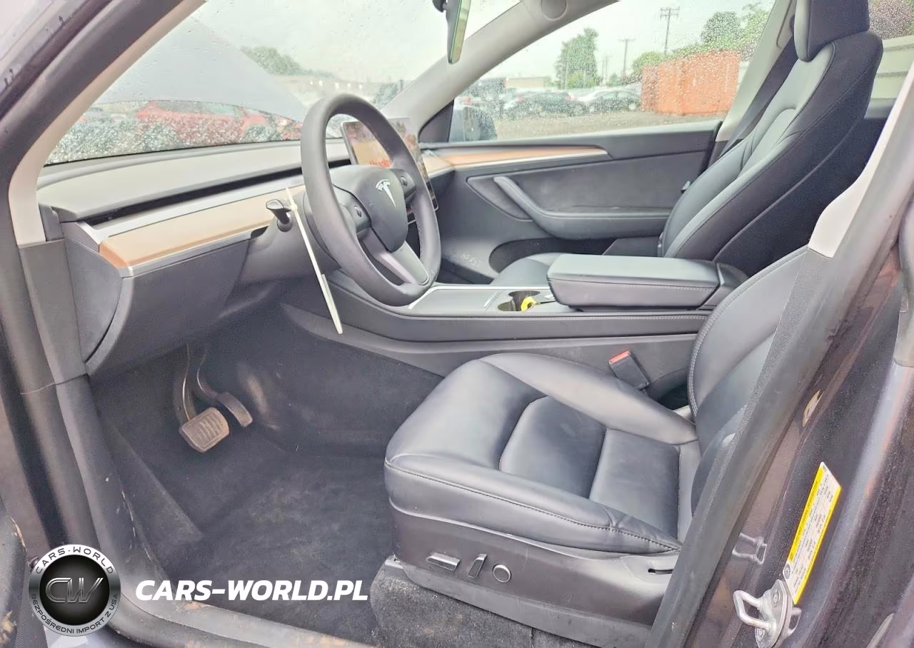 2023 Tesla Model Y VIN:7SAYGDEEXPF698951 - 7