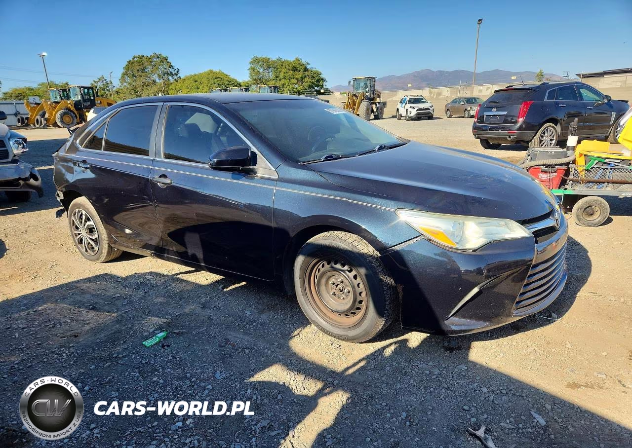 2015 Toyota Camry Le VIN:4T1BF1FKXFU005242 - 4