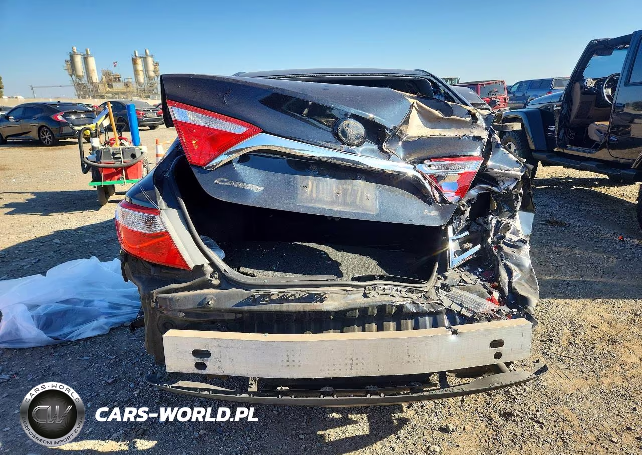2015 Toyota Camry Le VIN:4T1BF1FKXFU005242 - 6