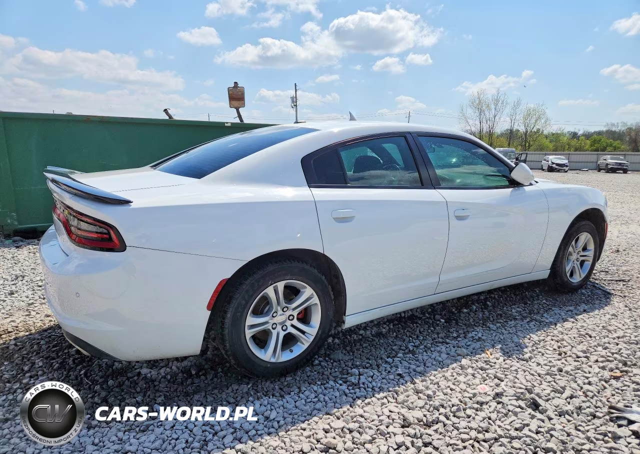 2022 Dodge Charger Sxt VIN:2C3CDXBG3NH239201 - 3