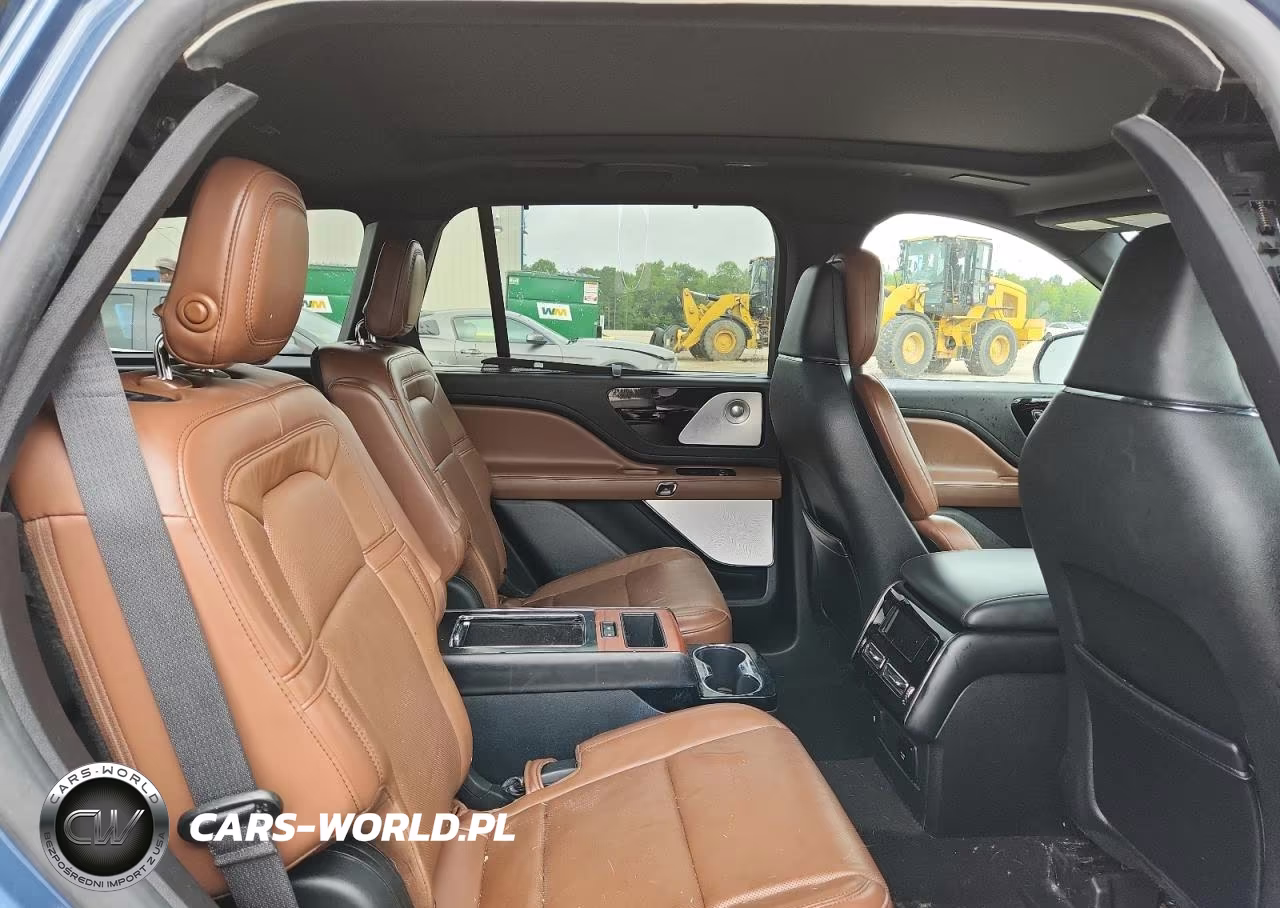 2020 Lincoln Aviator Reserve VIN:5LM5J7XC8LGL00613 - 11